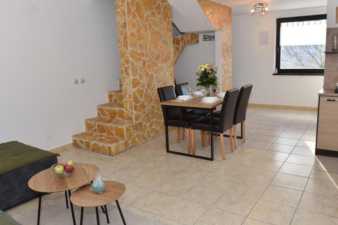 Holiday Home Franky Varazdin Breg Bagian luar foto